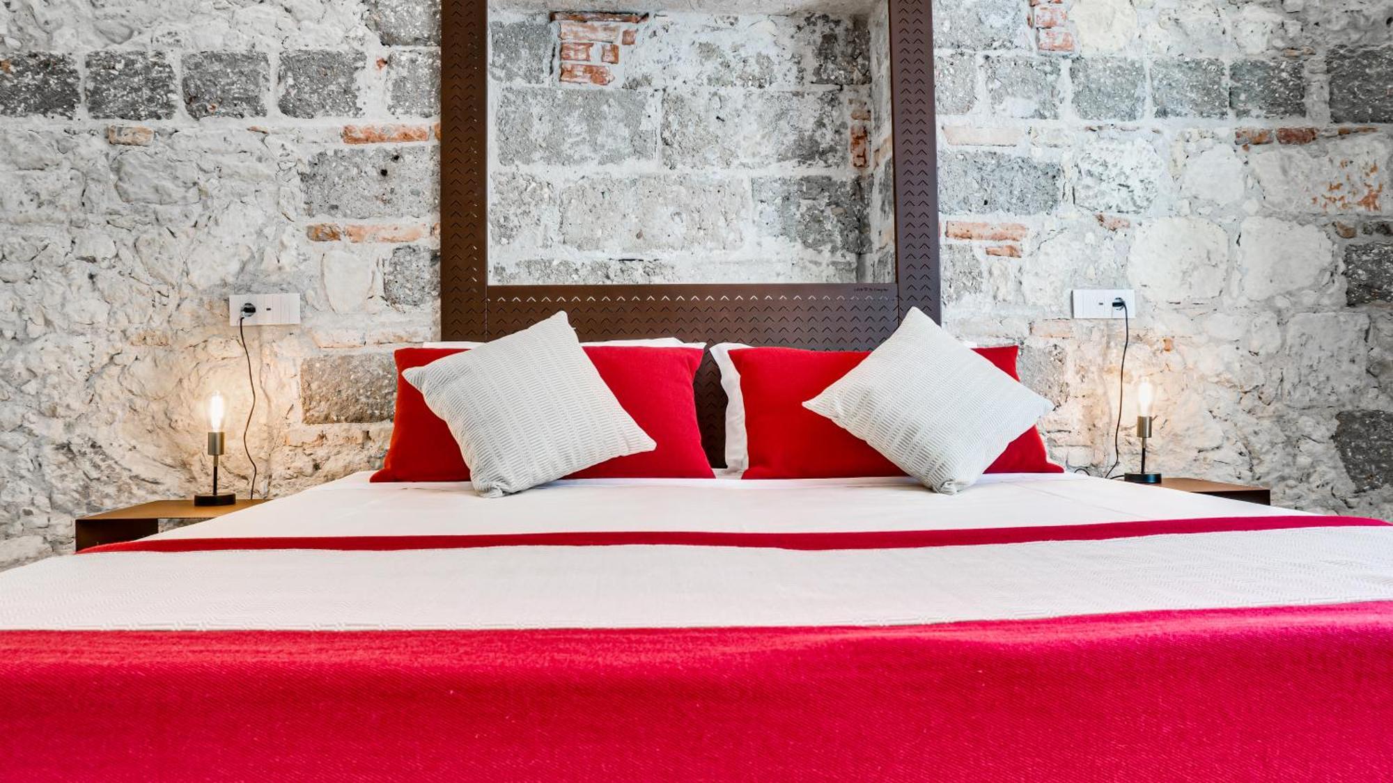 Kalista Hotel Каляри Екстериор снимка
